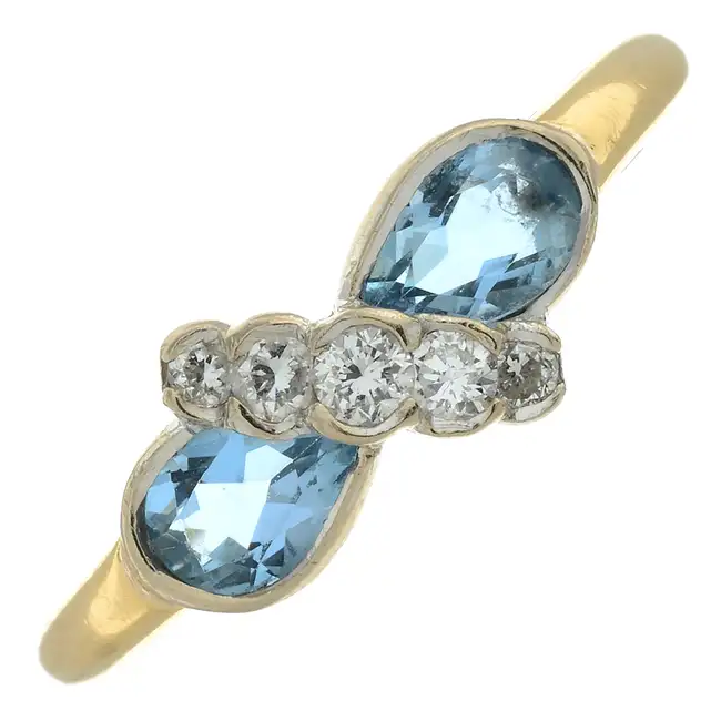 18ct gold aquamarine & diamond dress ring
