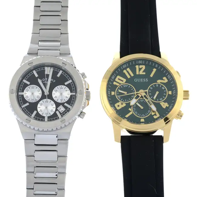 Bag of watches. Approximately 100.