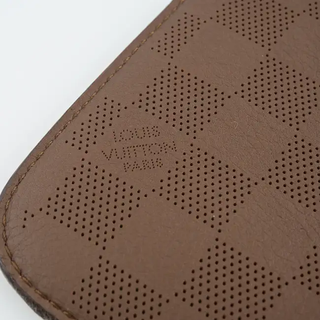 Louis Vuitton - iPad case 