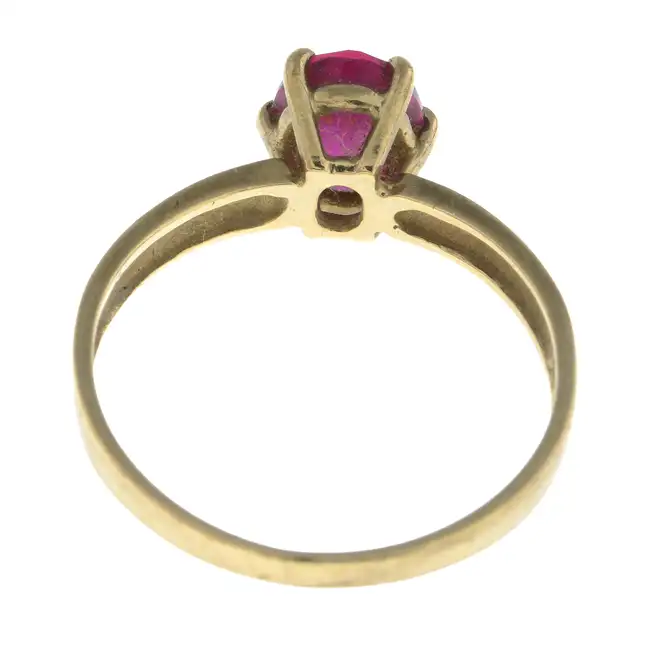 9ct gold synthetic ruby single-stone ring