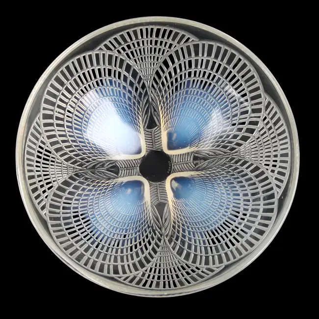 Lalique Coquille bowl
