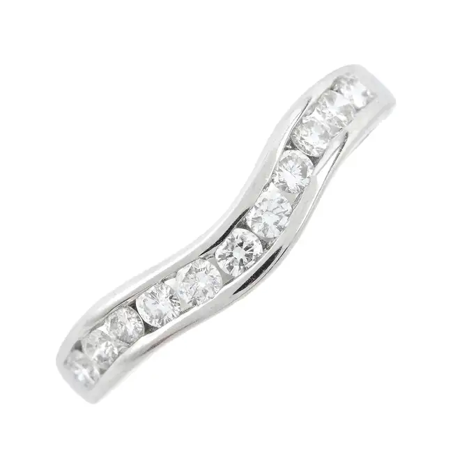 9ct gold diamond shaped eternity ring