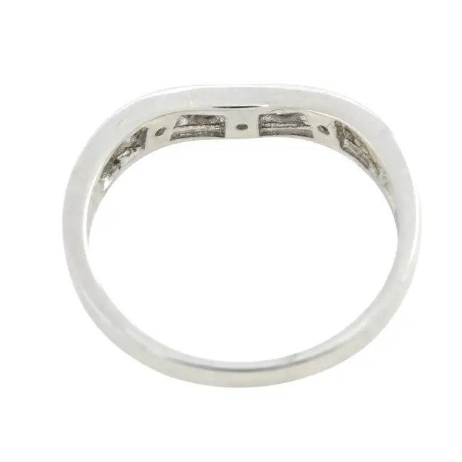 9ct gold diamond shaped eternity ring