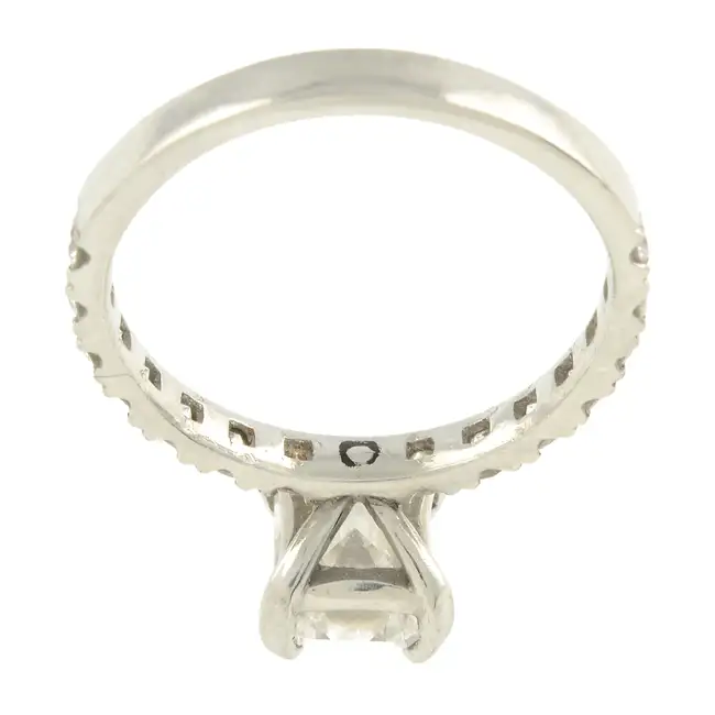 Laboratory-grown diamond ring