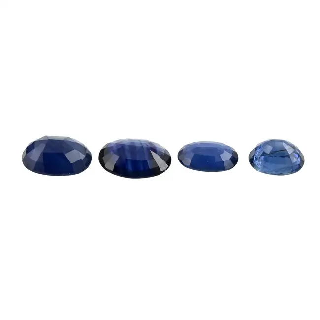 Four oval-shape sapphires, 5.53ct