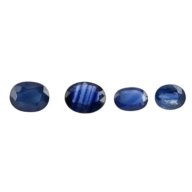 Four oval-shape sapphires, 5.53ct