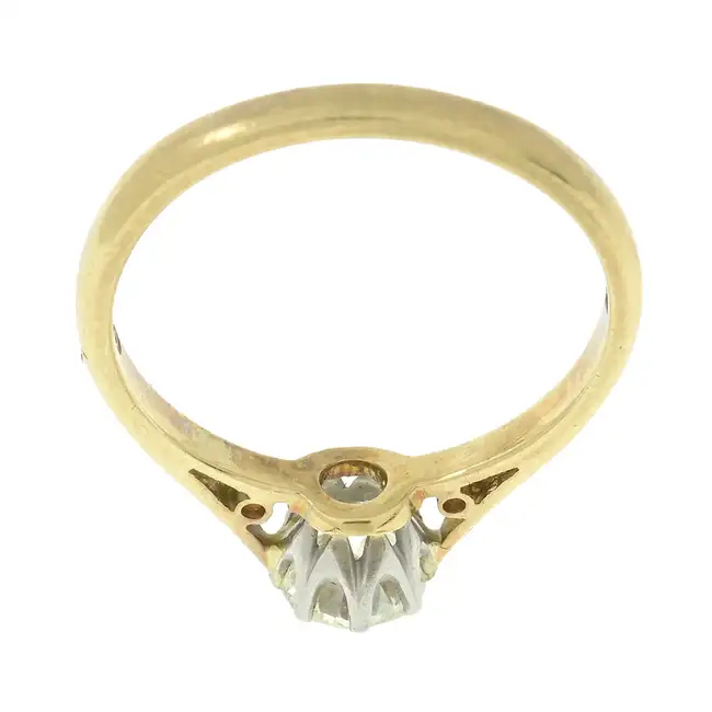 18ct gold diamond single-stone ring