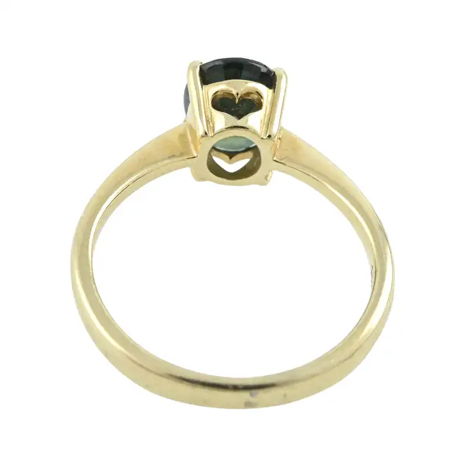 Sapphire single-stone ring