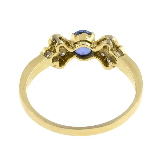 Sapphire & diamond dress ring