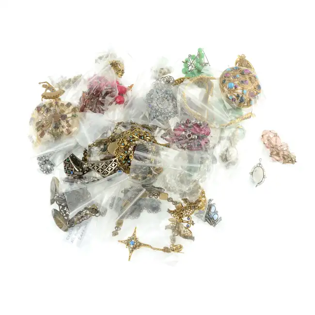 Selection of costume jewellery