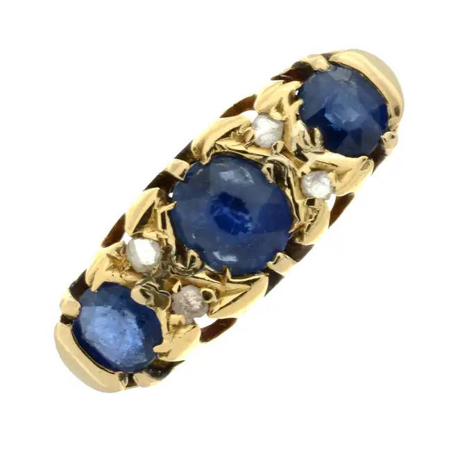 Sapphire & rose-cut diamond ring