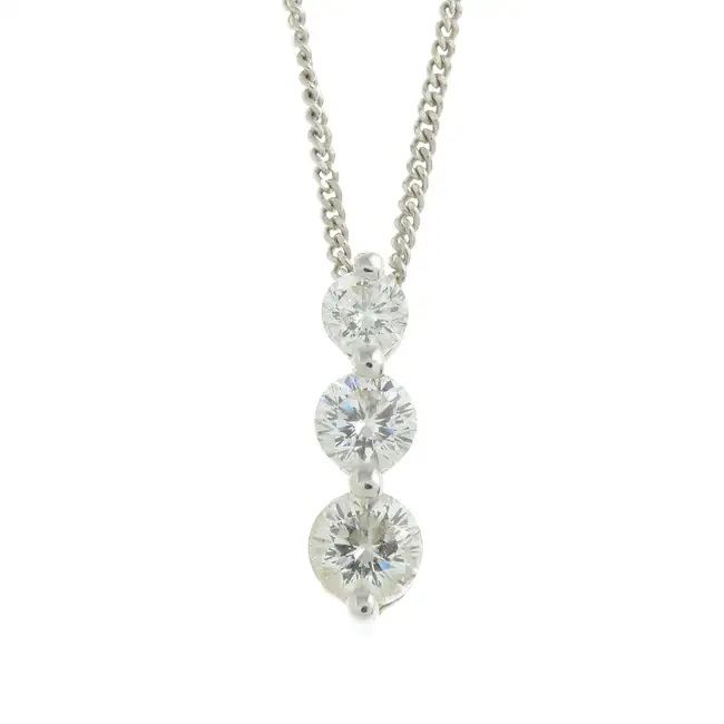 18ct gold diamond pendant, with chain