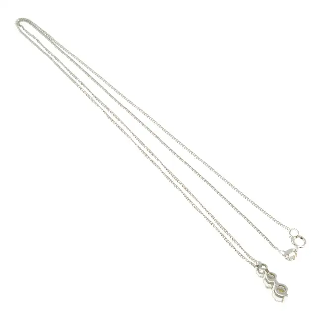 18ct gold diamond pendant, with chain