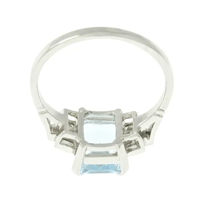 Aquamarine & diamond dress ring