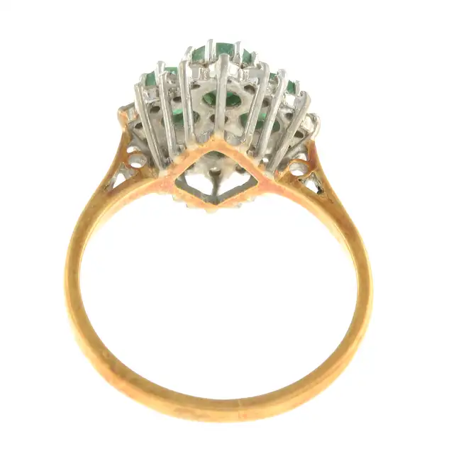 18ct gold emerald & diamond ring