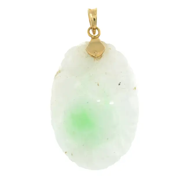 Floral carved jade pendant