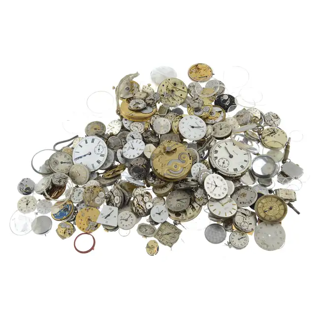 Watch movements. Approximately 125. 