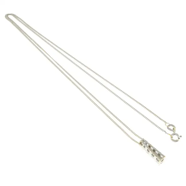 18ct gold diamond pendant, with 18ct chain