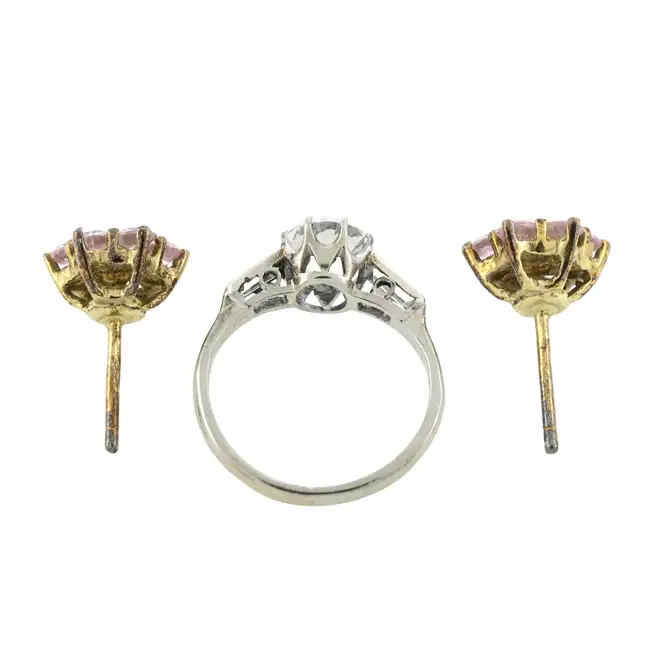 Two items of jewellery