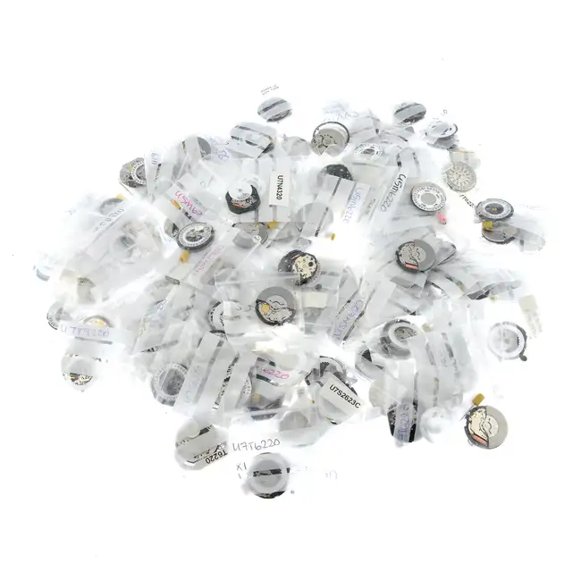 Seiko - watch movements. Approximately 125.