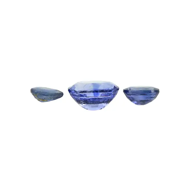Three vari-shape sapphires, 1.95ct