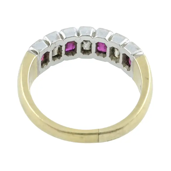 18ct gold ruby & diamond ring