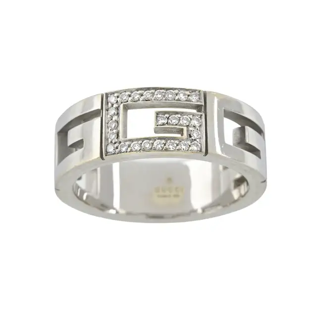 18ct gold diamond 'G' ring, by Gucci