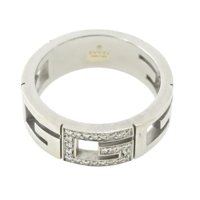 18ct gold diamond 'G' ring, by Gucci
