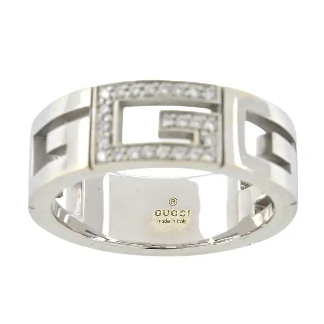 18ct gold diamond 'G' ring, by Gucci