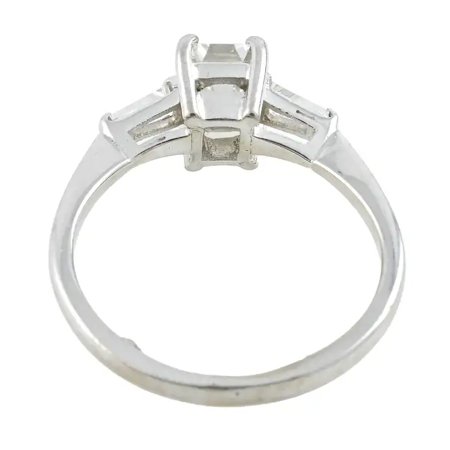 18ct gold diamond ring