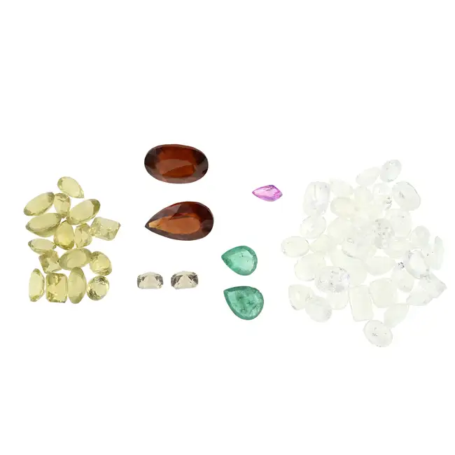 Assorted gemstones, 111.75ct