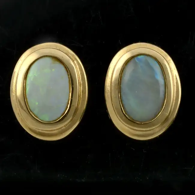 9ct gold opal stud earrings