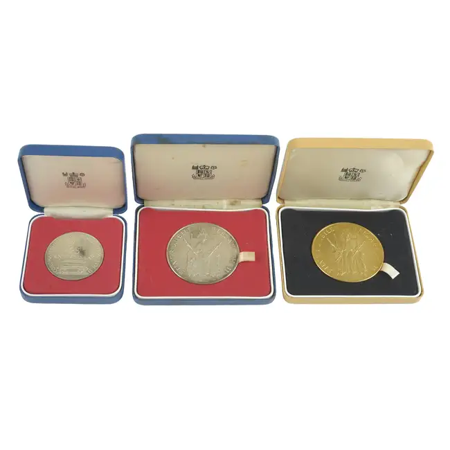 Elizabeth II, Silver Jubilee & Coronation medals (3)