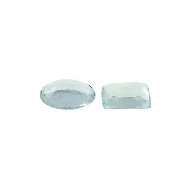 Two vari-shape aquamarines, 19.15ct