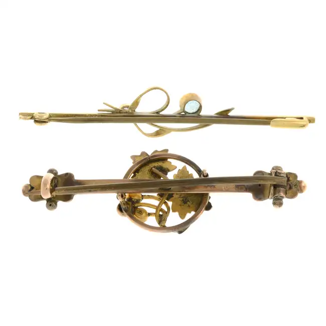 Two early 20th century bar brooches 