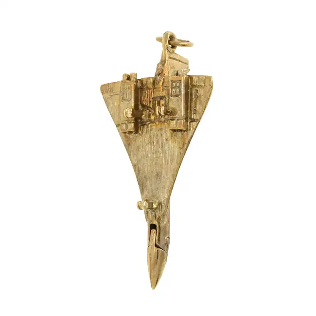 9ct gold articulated concord pendant