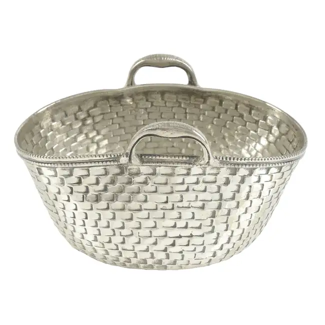 Egyptian basket weave dish; plus cased napkin rings