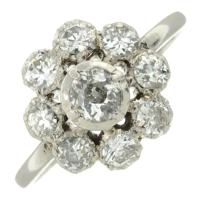 Diamond cluster ring
