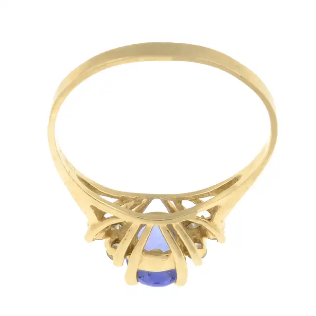 Tanzanite & diamond dress ring