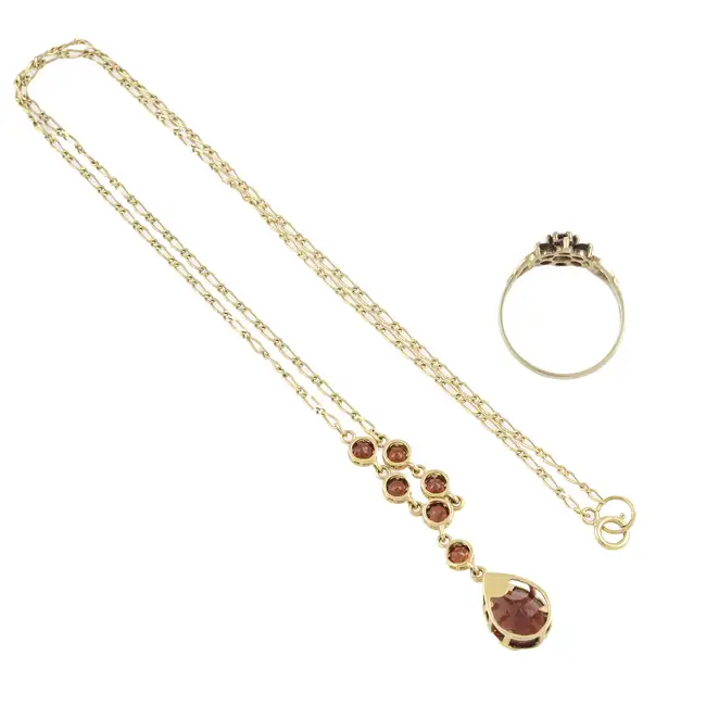 9ct gold garnet ring & necklace