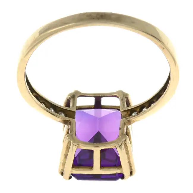 9ct gold synthetic sapphire & diamond ring