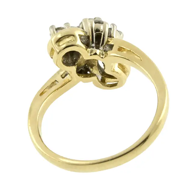 18ct gold diamond cluster ring