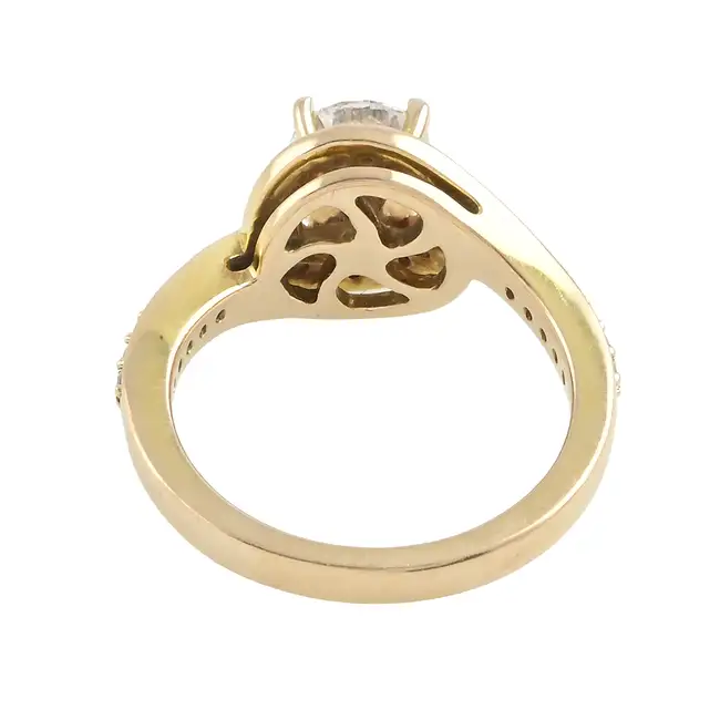 18ct gold diamond ring