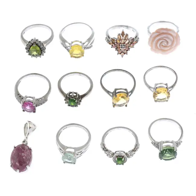 Assorted gem-set jewellery, mostly rings
