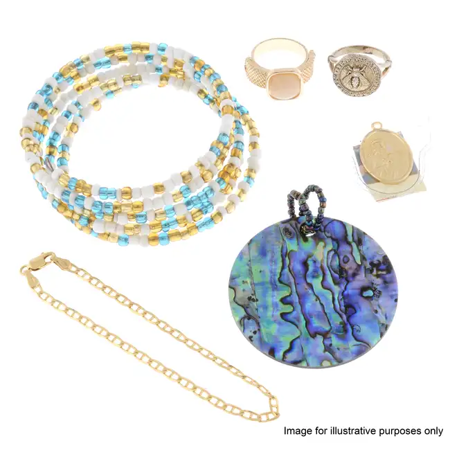 Assorted costume and fashion jewellery, many AF