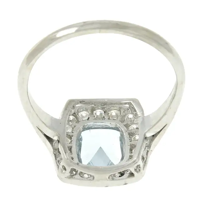 Aquamarine & diamond dress ring