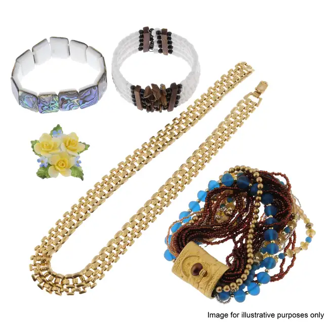 Assorted costume and fashion jewellery, many AF