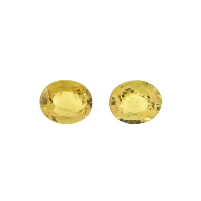 Two oval-shape yellow sapphires, 2.04ct