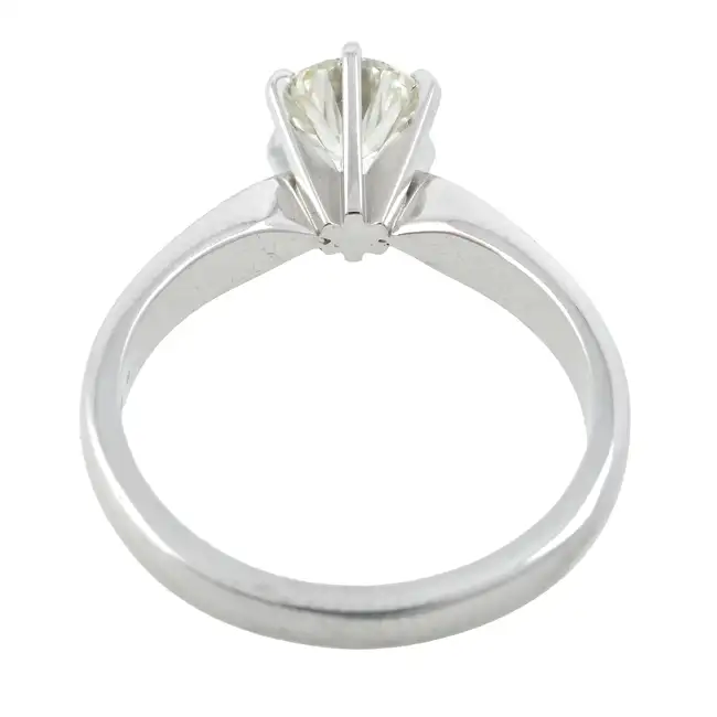 18ct gold diamond single-stone ring