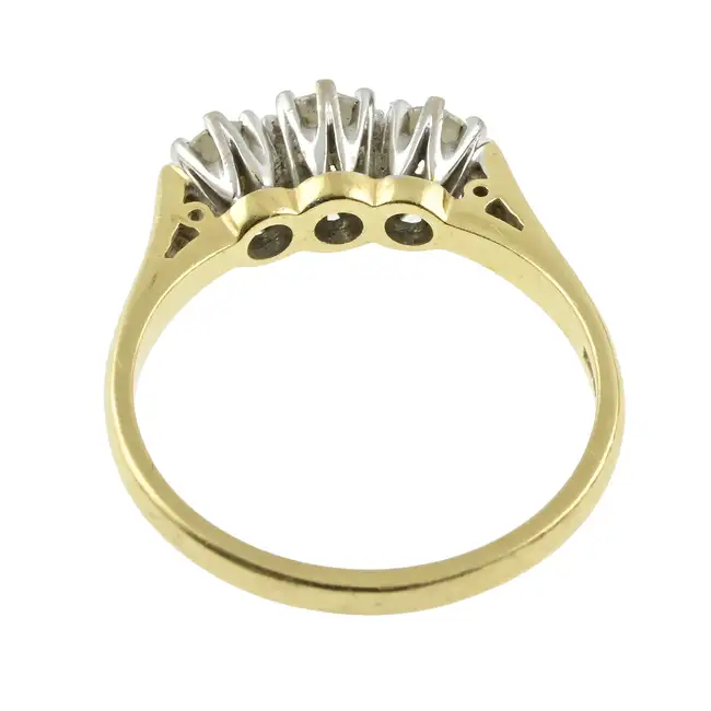 18ct gold diamond three-stone ring